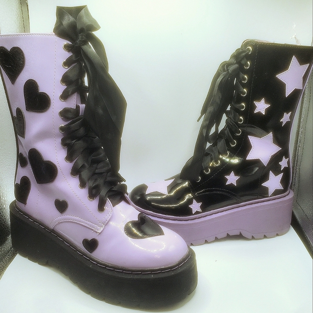 Sugar Thrillz Love Galaxy Mismatched Cobat Boots Kawaii Pastel Women's Size US 7